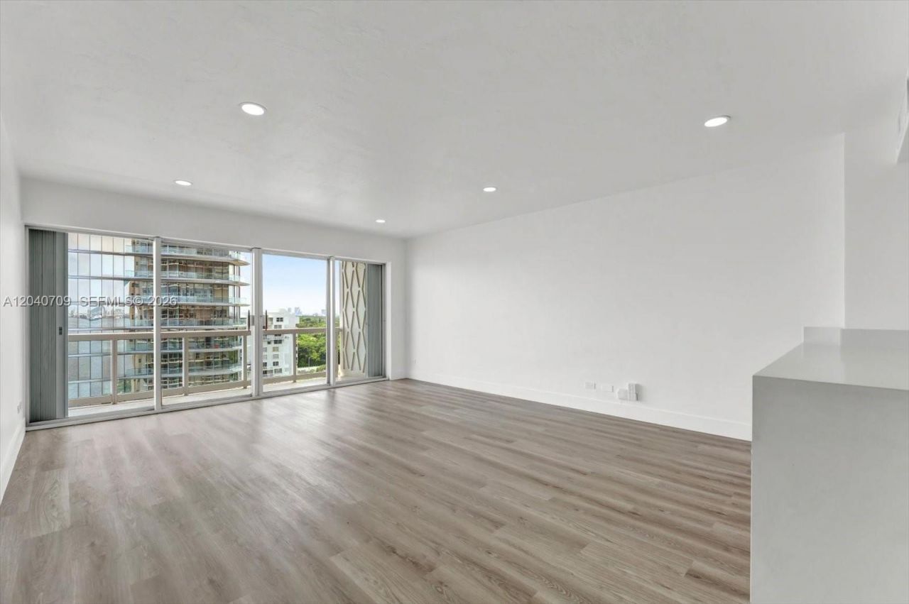 2451 Brickell Ave, Unit 14C, Miami, FL 33129 Photo