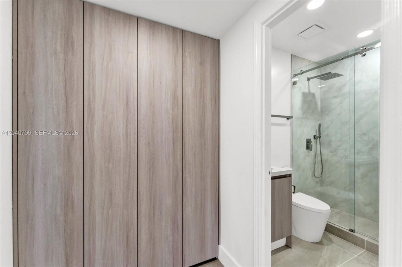 2451 Brickell Ave, Unit 14C, Miami, FL 33129 Photo