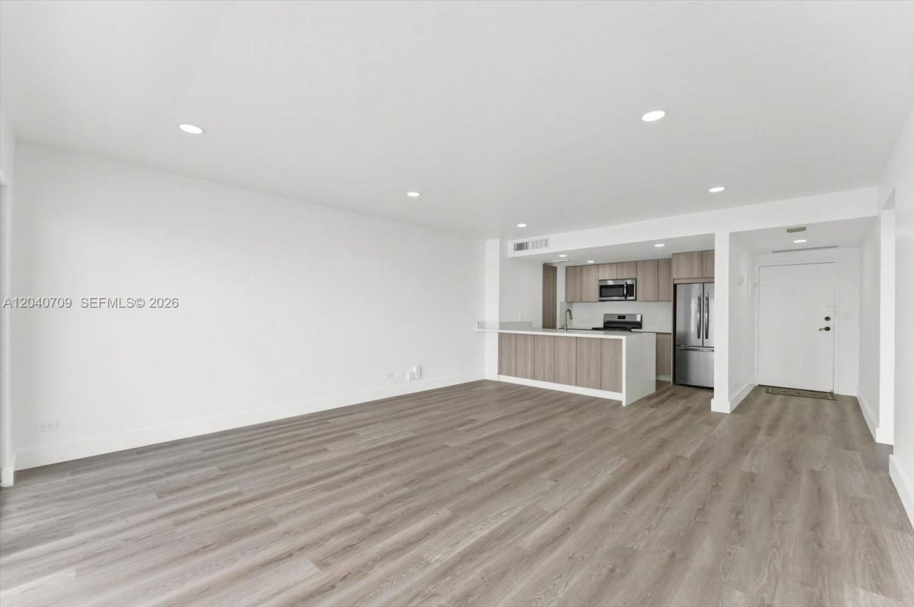2451 Brickell Ave, Unit 14C, Miami, FL 33129 Photo