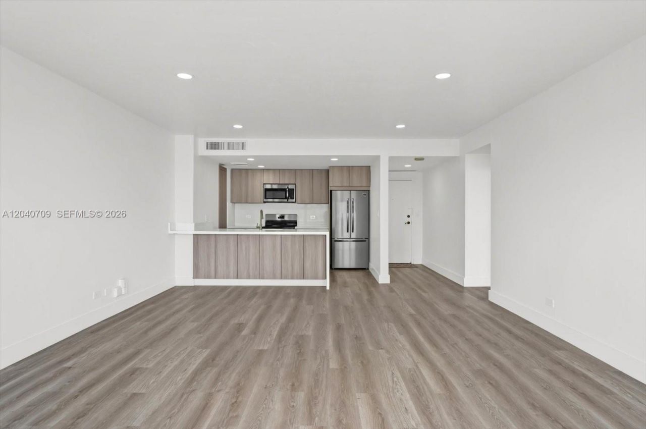 2451 Brickell Ave, Unit 14C, Miami, FL 33129 Photo