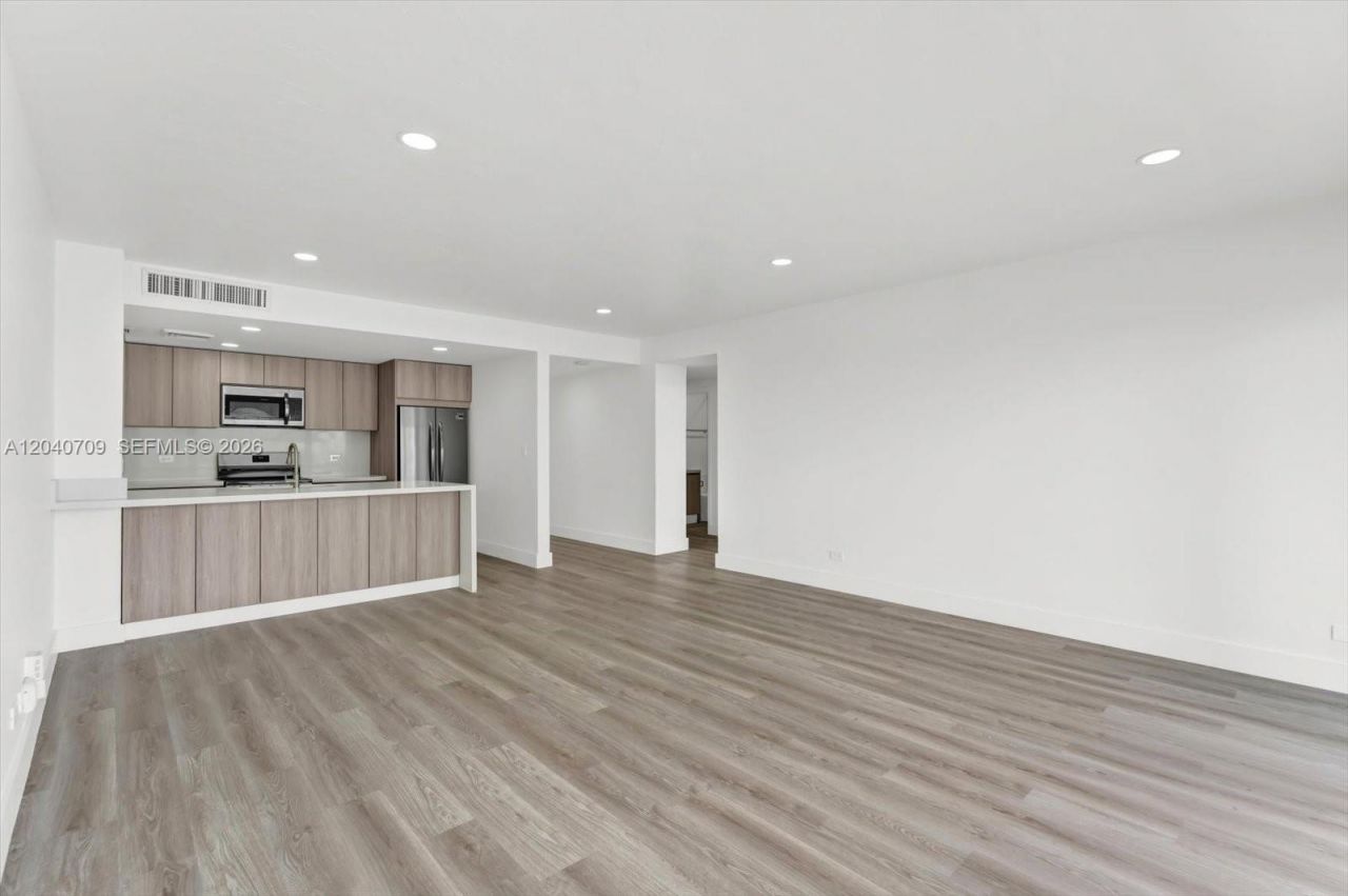 2451 Brickell Ave, Unit 14C, Miami, FL 33129 Photo