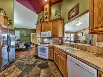 2827 Wade Street, Minden, NV 89423 Photo