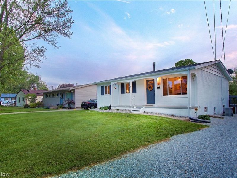 1222 Valley Drive, North Canton, OH 44720 Photo 4
