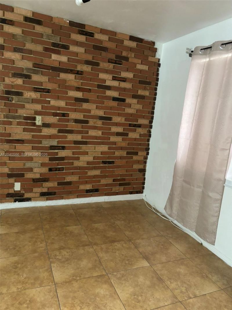 1905 NW 57th St , Miami, FL 33142 Photo