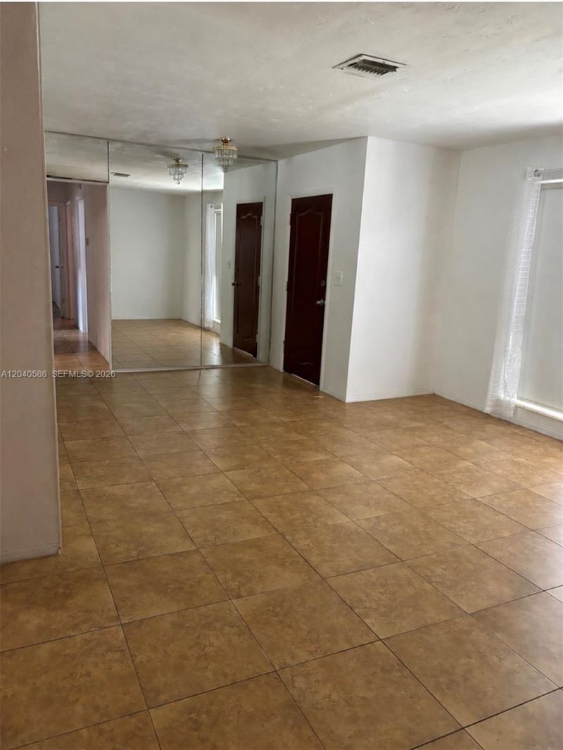 1905 NW 57th St , Miami, FL 33142 Photo
