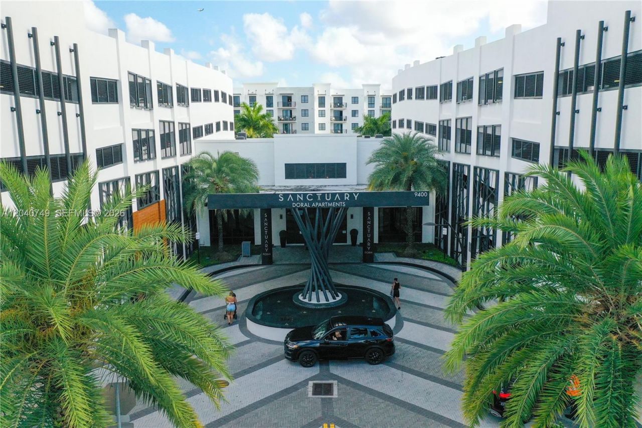 9420 NW 41st St, Unit 2, Doral, FL 33178 Photo
