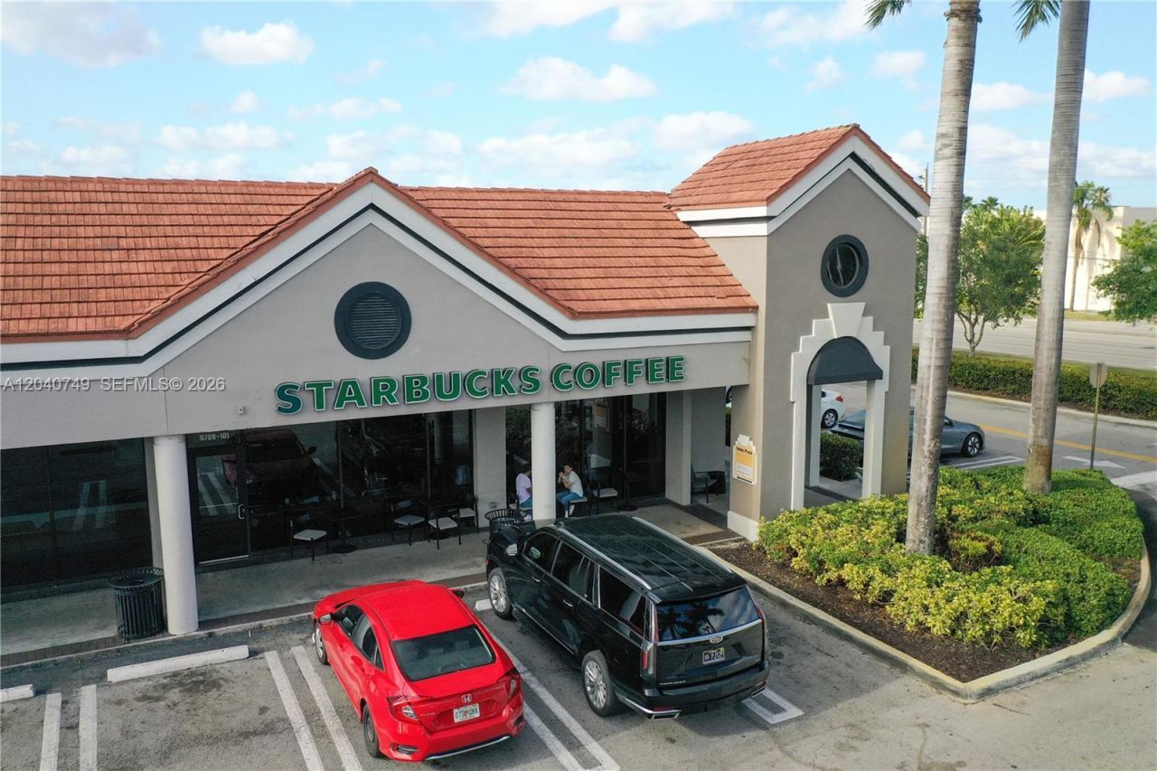 9420 NW 41st St, Unit 2, Doral, FL 33178 Photo