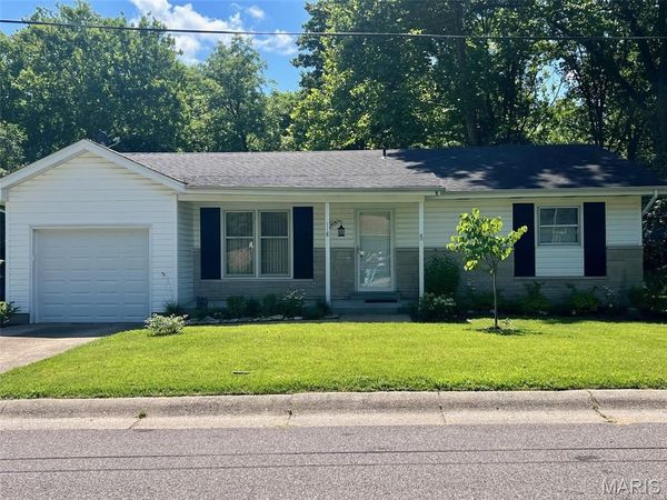 118 Dawn Drive, Washington, MO 63090