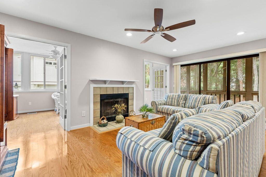 2783 Hidden Oak Drive Photo 4