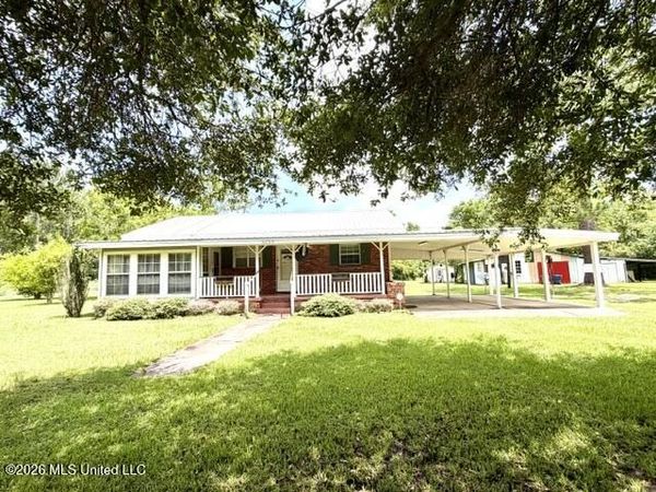 5825 Elder Street, Moss Point, MS 39563