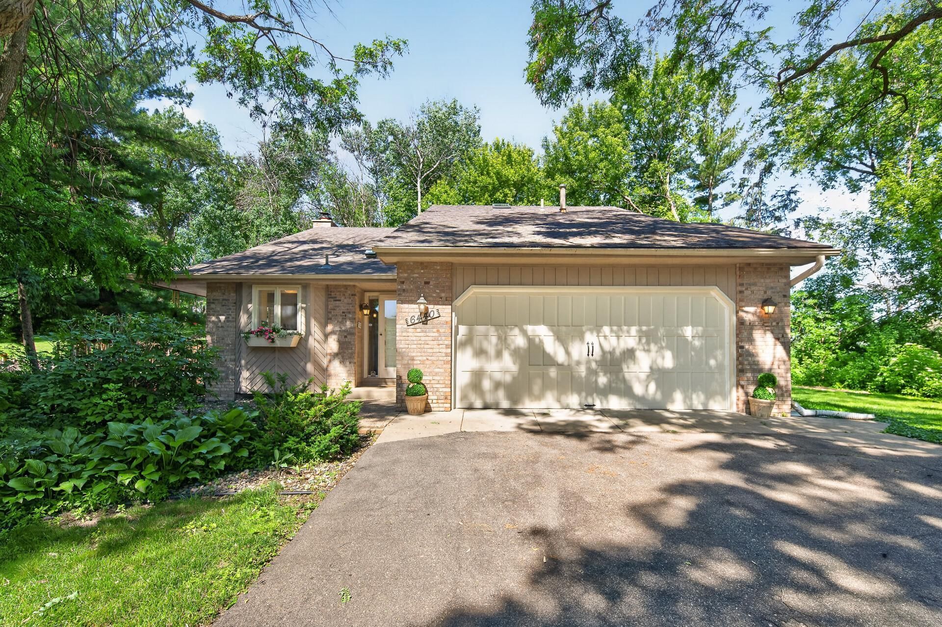 6440 Oriole Avenue , Chanhassen, MN 55331