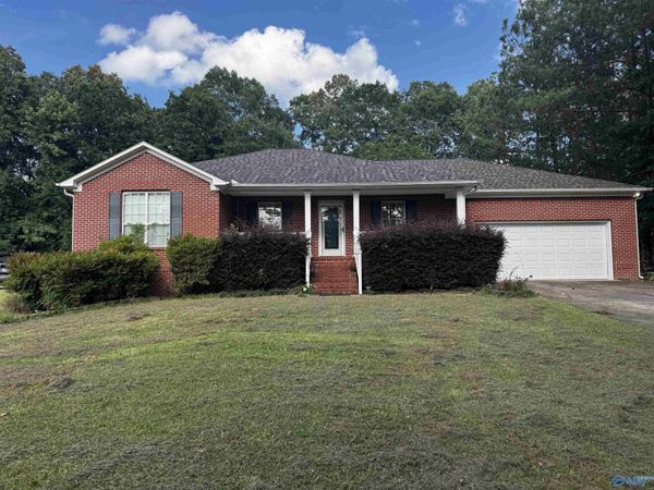 3197 Hawthorne Circle, Southside, AL 35907