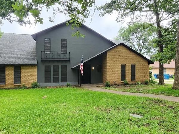 606 Queens Road , Denison, TX 75020