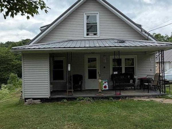 2983 Black Oak Road, Princeton, WV 24740