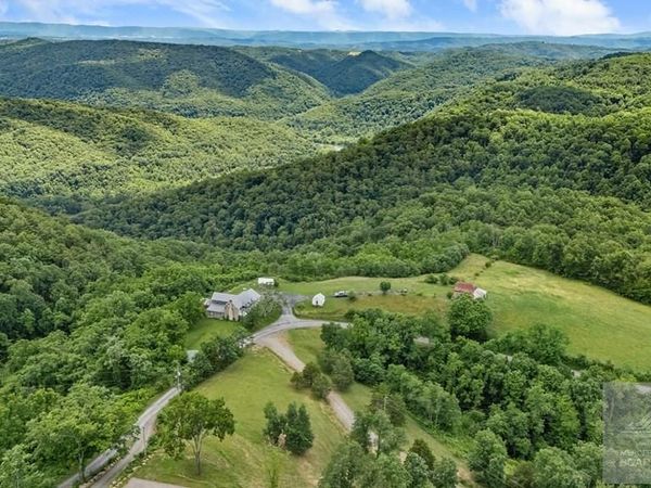 1972 River Ridge, Pipestem, WV 25979