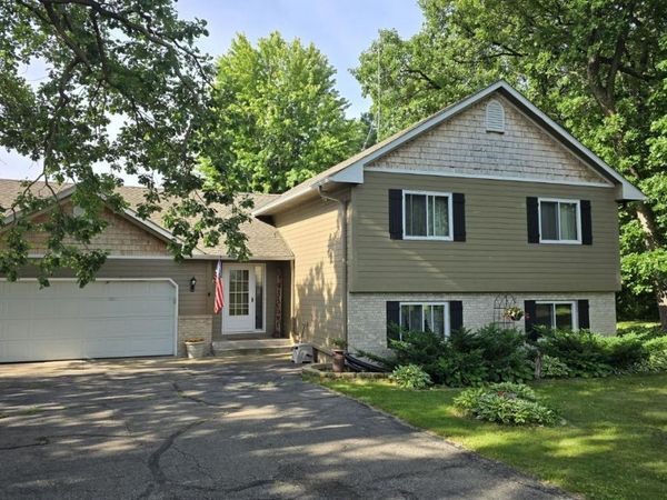 235 Englewood Road , Clearwater, MN 55320
