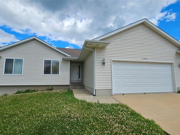1975 49th Street , Marion, IA 52302
