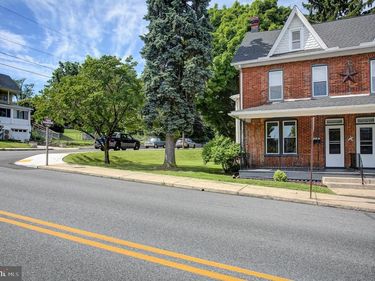 46 W THIRD STREET, WAYNESBORO, PA 17268