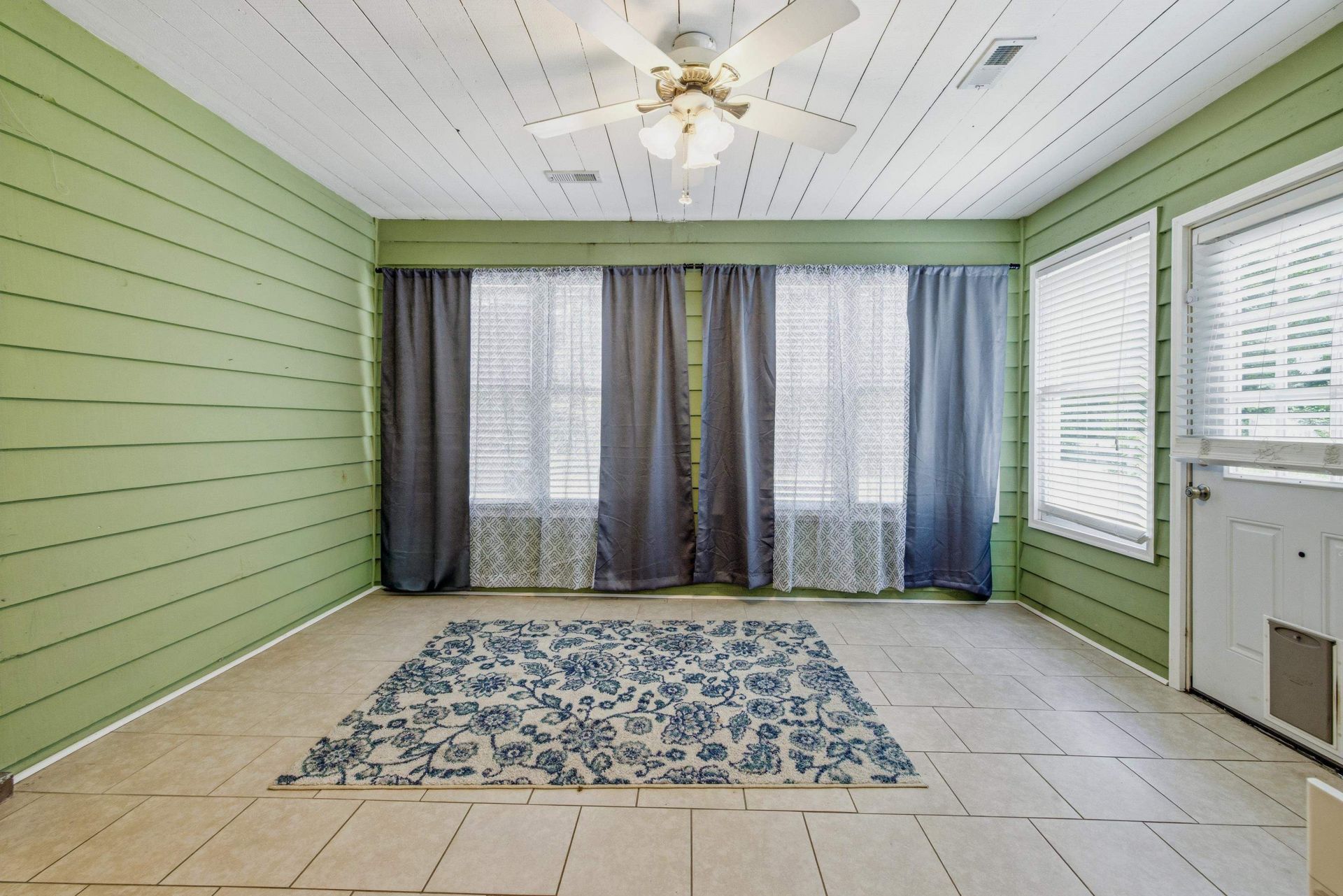 413 Paul St. Photo 20