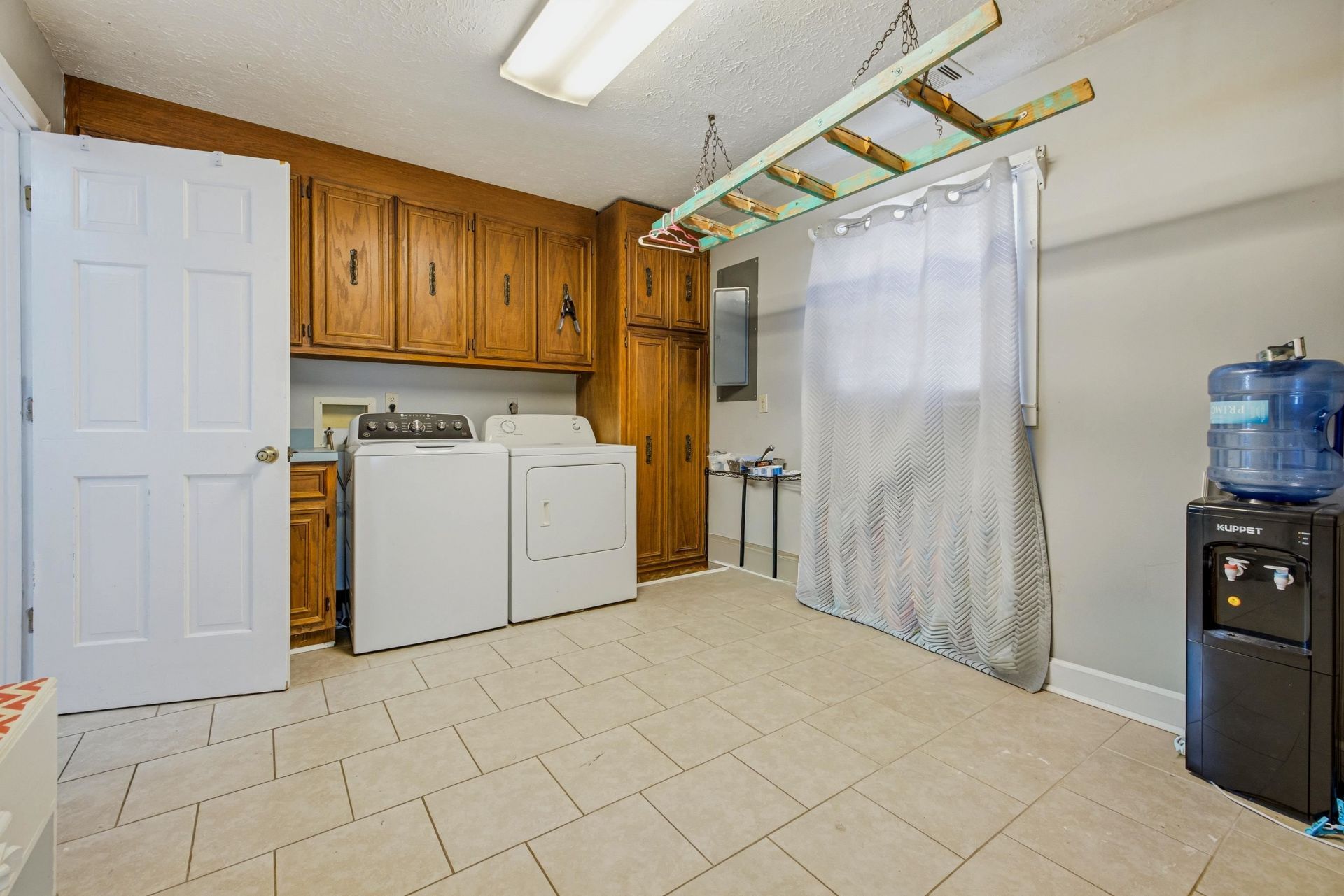 413 Paul St. Photo 22