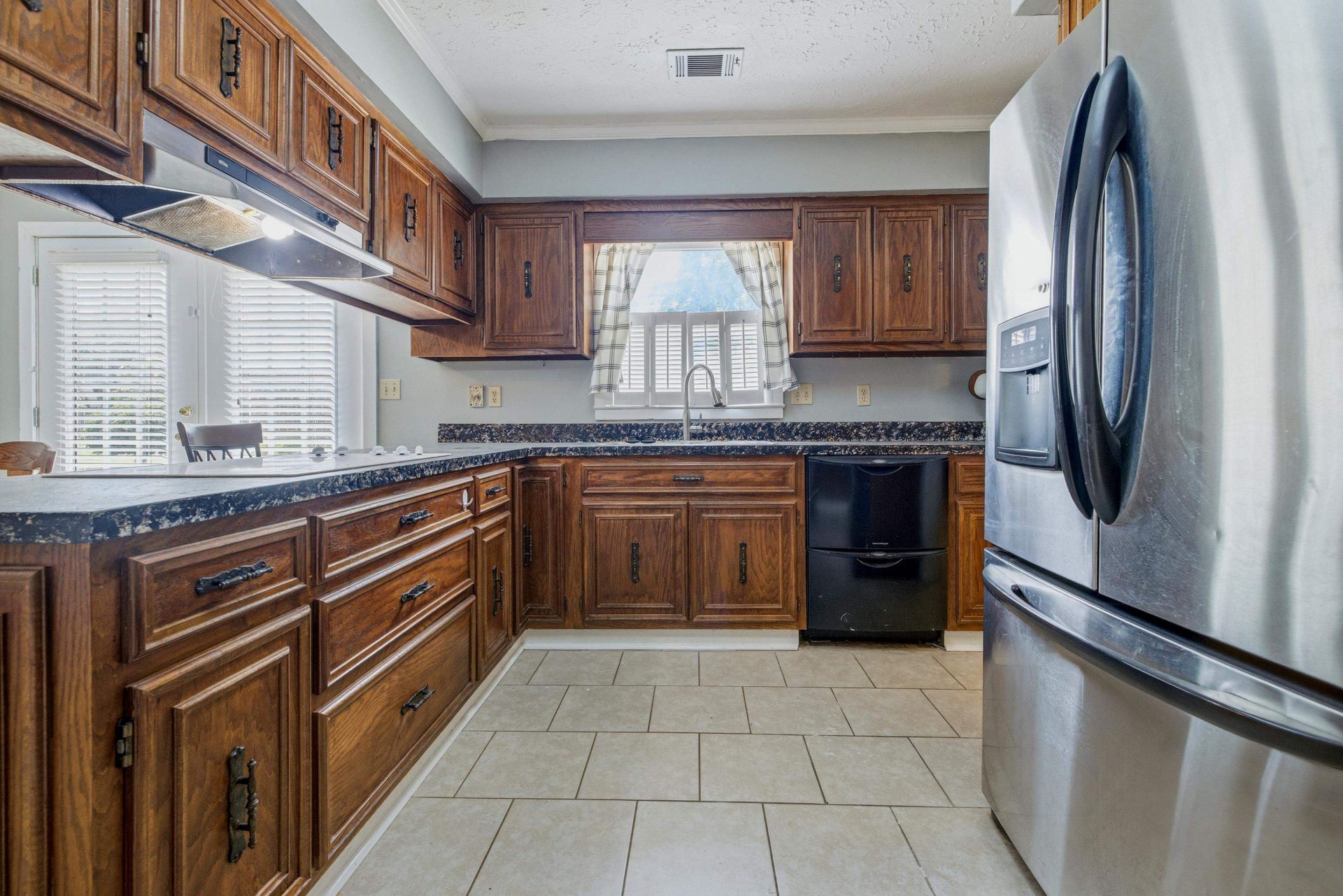 413 Paul St. Photo 25