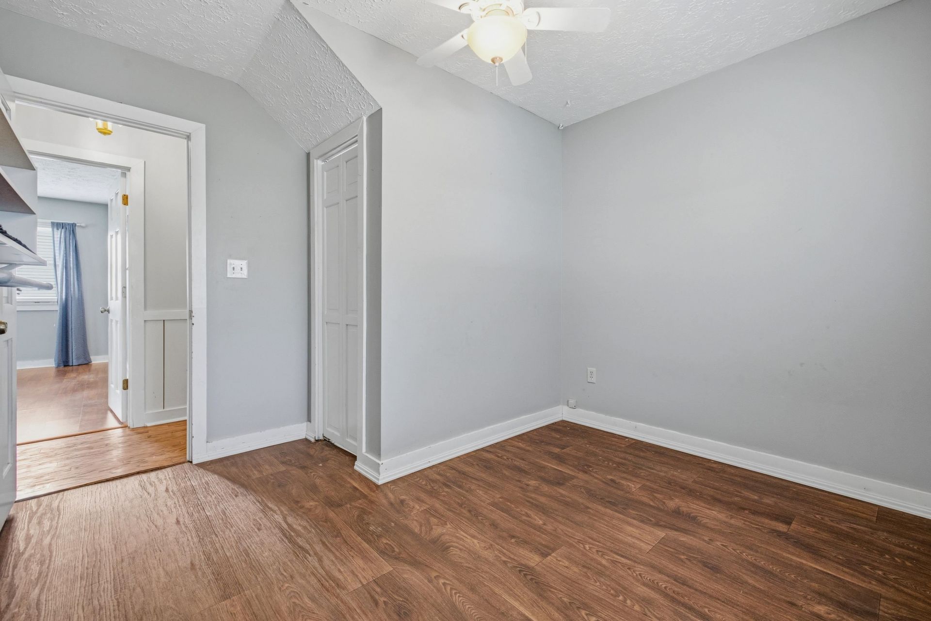 413 Paul St. Photo 34