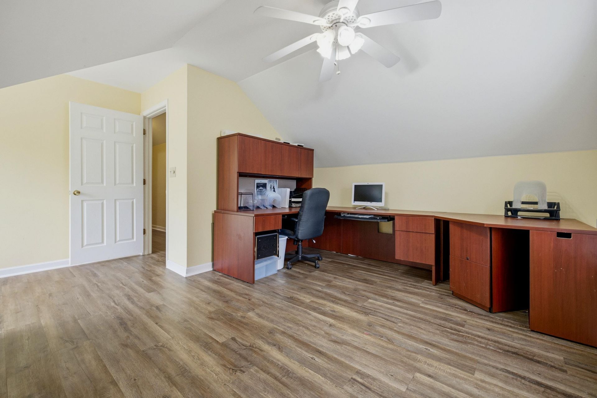 413 Paul St. Photo 39