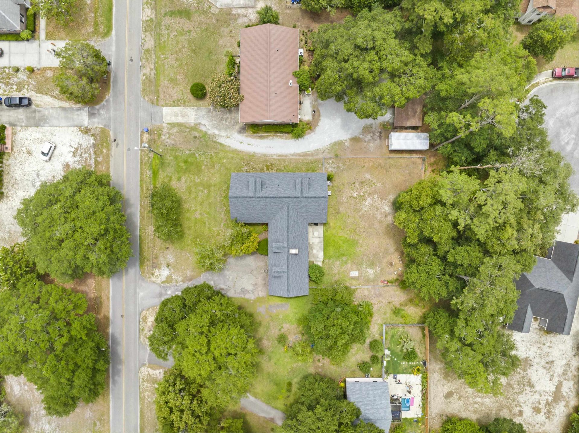 413 Paul St. Photo 6