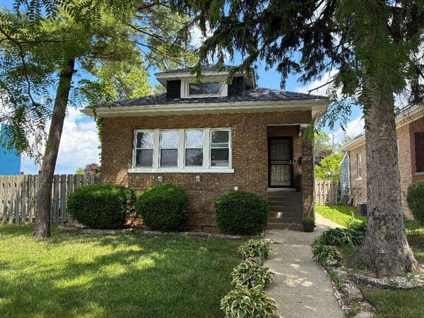 1221 20th Avenue , Maywood, IL 60153