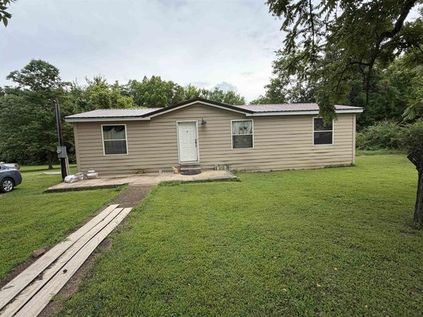 51 Tuff Street , Ash Flat, AR 72513