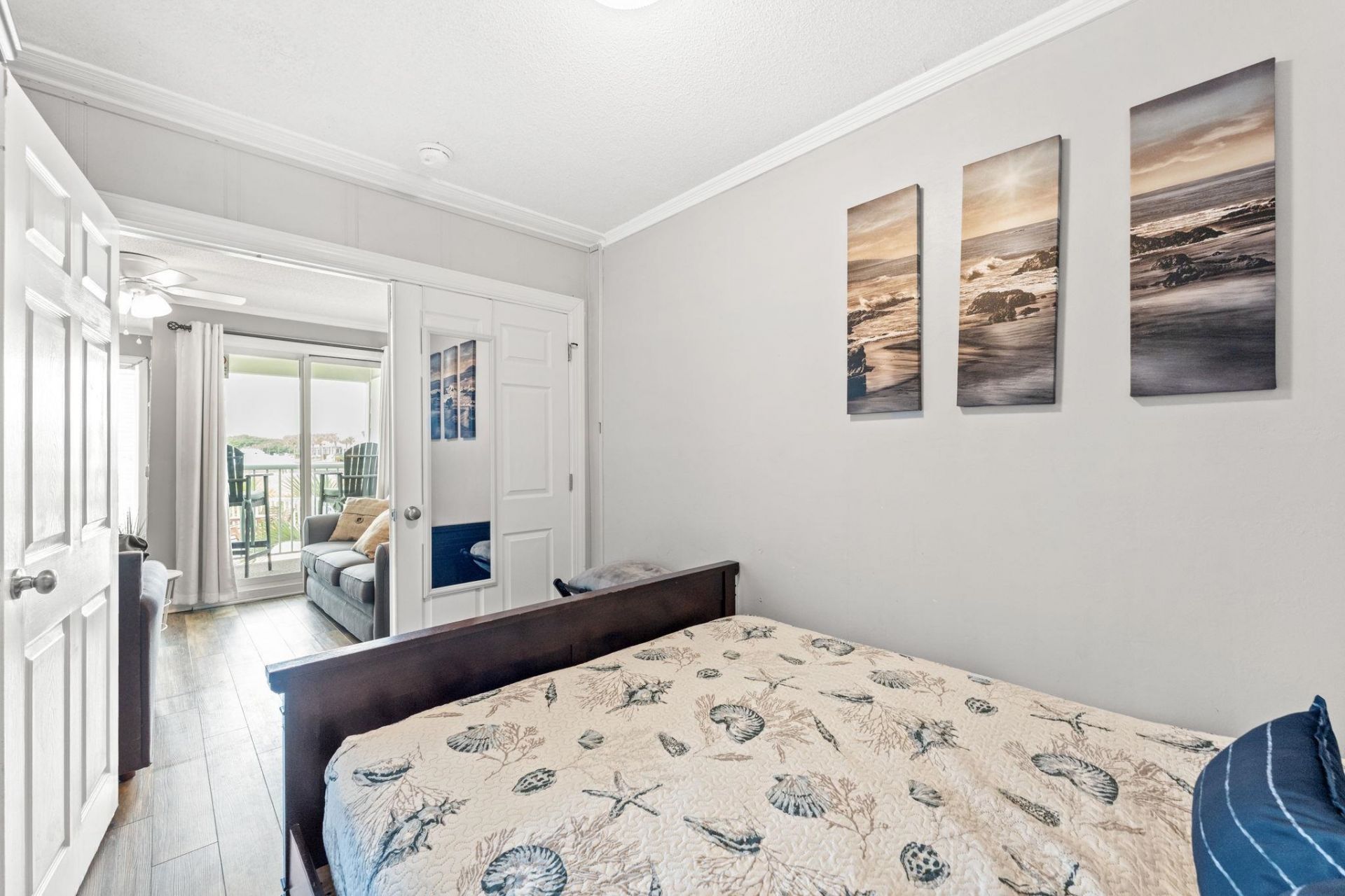 9400 Shore Dr.  Photo 12