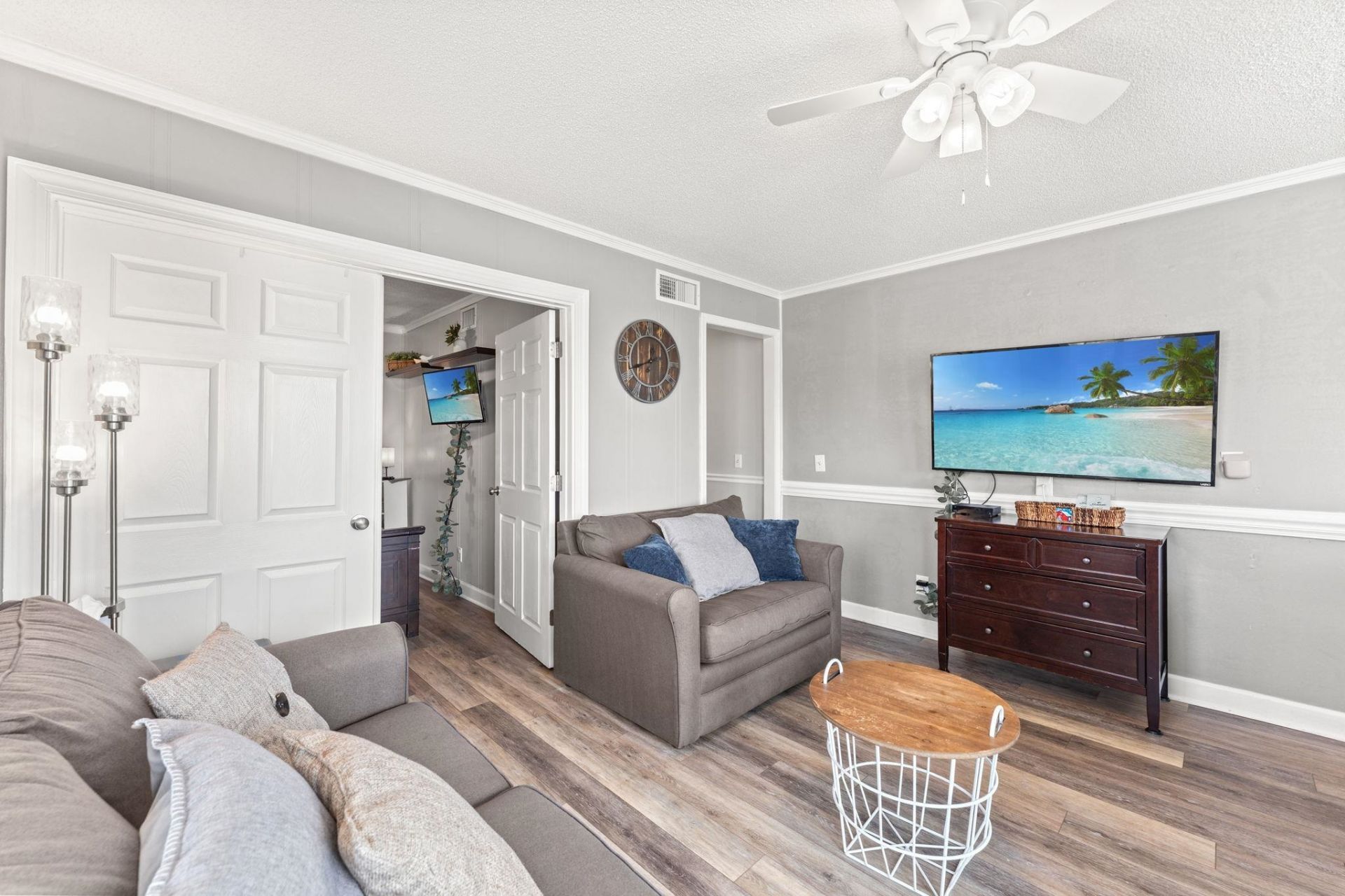 9400 Shore Dr.  Photo 5
