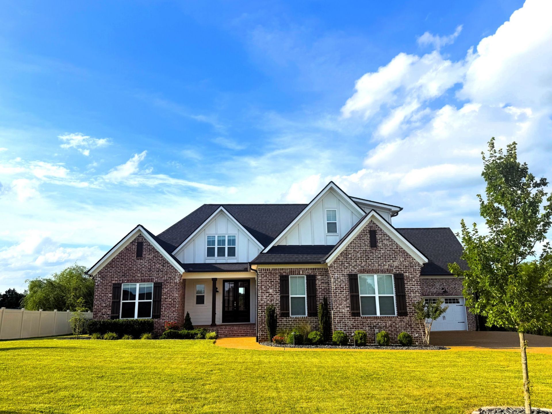 731 Farmington Dr , Lebanon, TN 37087 Main Photo