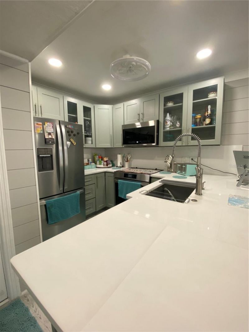 230 Medallion Boulevard, Unit D, Madeira Beach, FL 33708 Photo