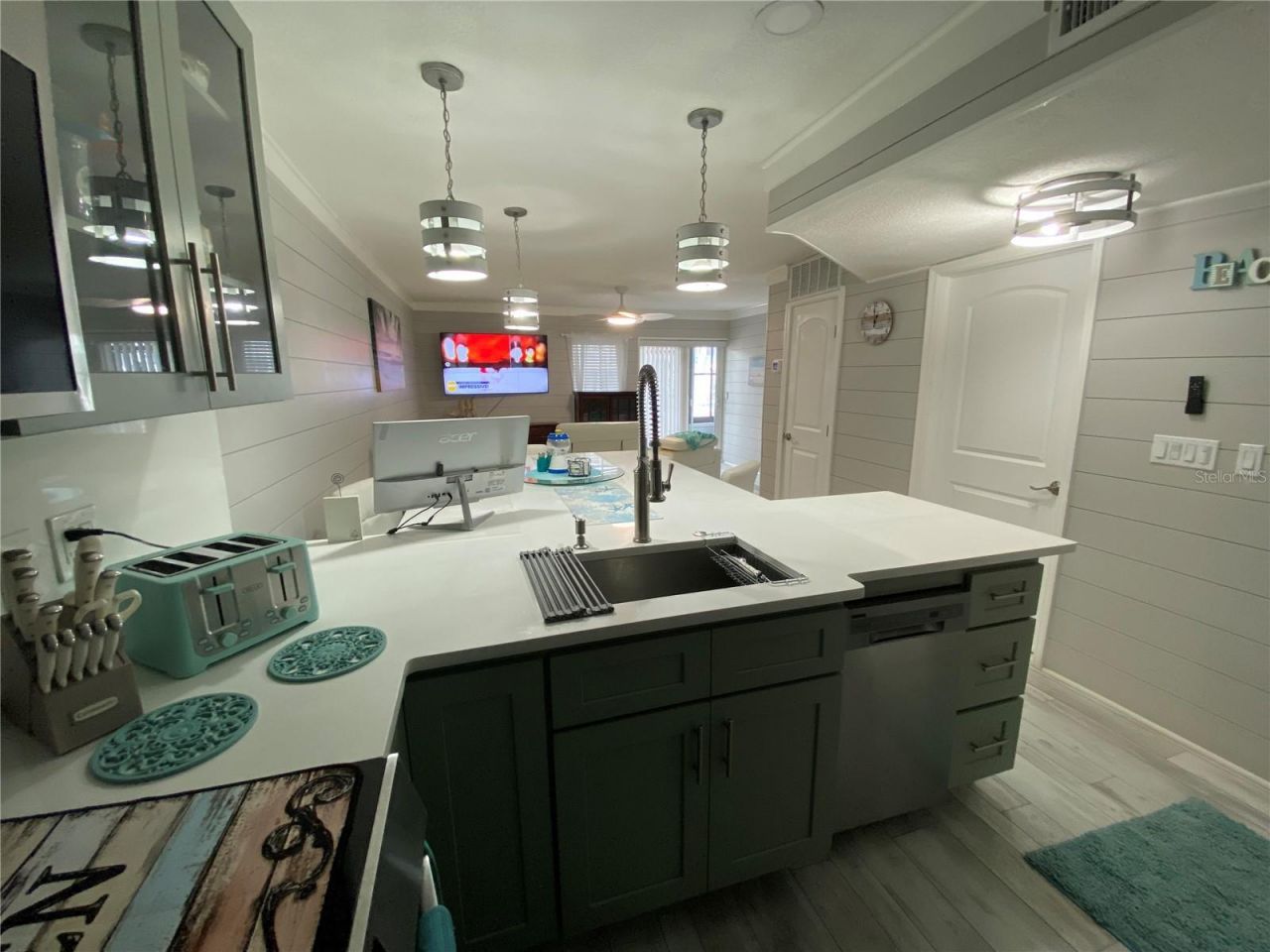 230 Medallion Boulevard, Unit D, Madeira Beach, FL 33708 Photo