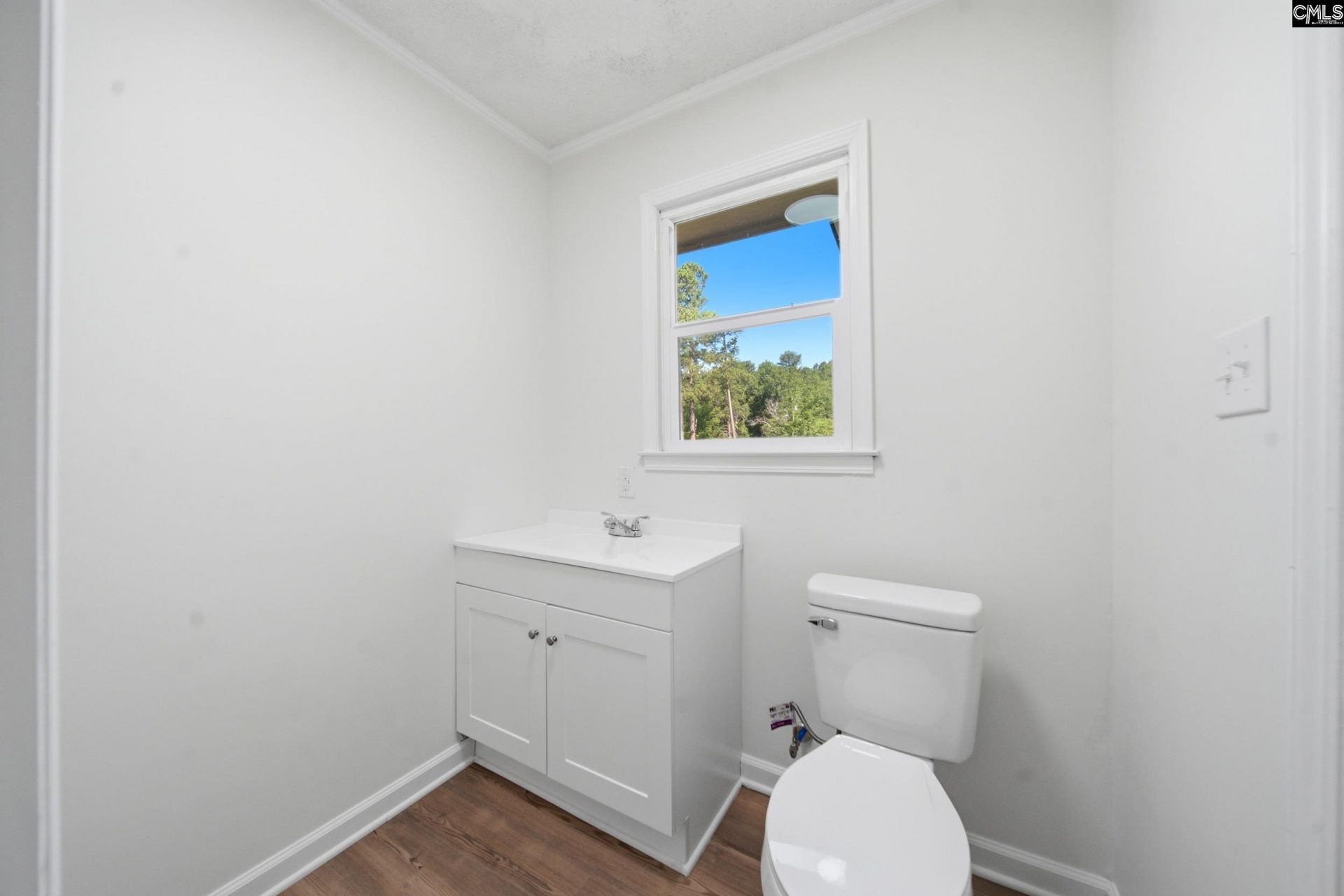 495 Majority Road Photo 6