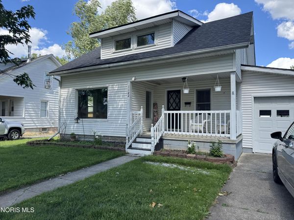 1122 Highland Avenue , Napoleon, OH 43545