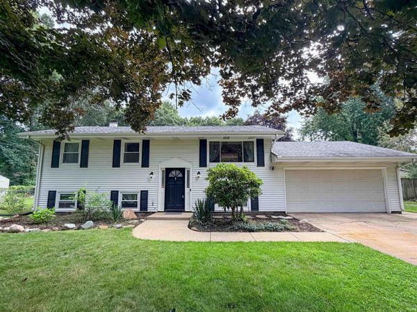 54554 Cornell Drive, Mishawaka, IN 46545