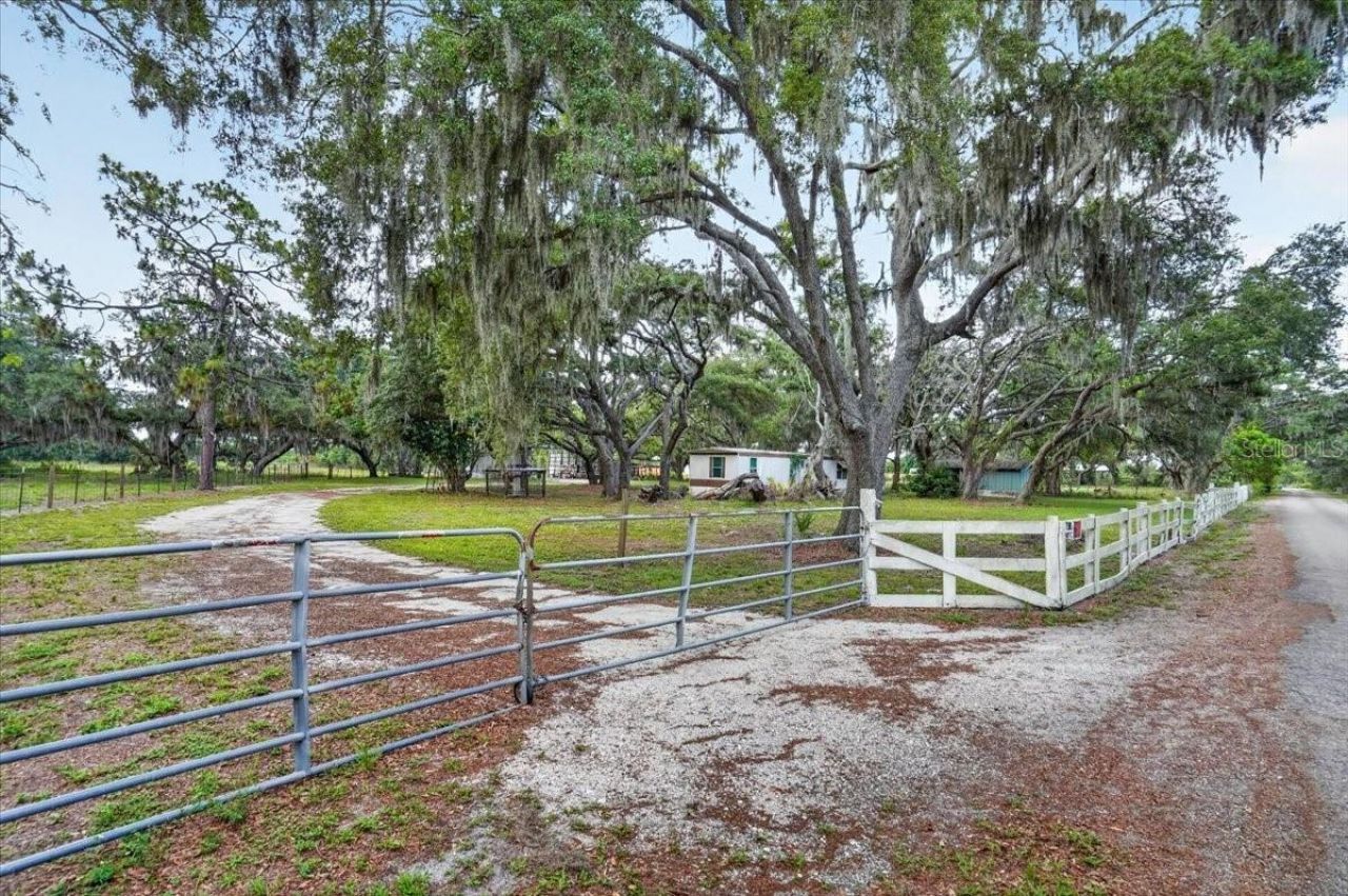 7505 274th Street E, Myakka City, FL 34251 Photo