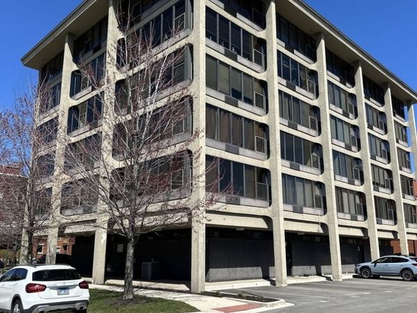 345 E Eastgate Place , Unit 304, Chicago, IL 60616