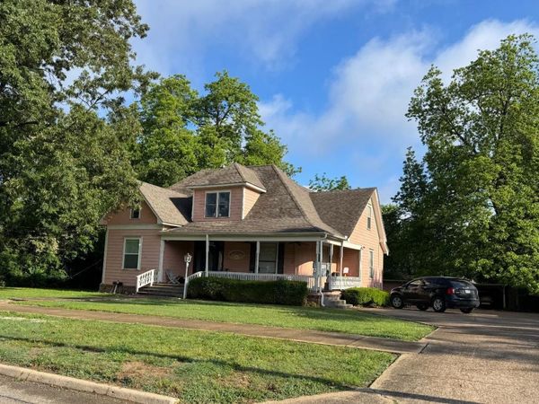 622 W Oak Avenue, Jonesboro, AR 72401