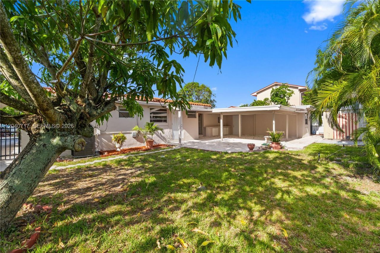 491 W 35th Pl, Hialeah, FL 33012 Photo