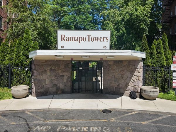 30 South Cole Avenue, Unit 5E, Spring Valley, NY 10977