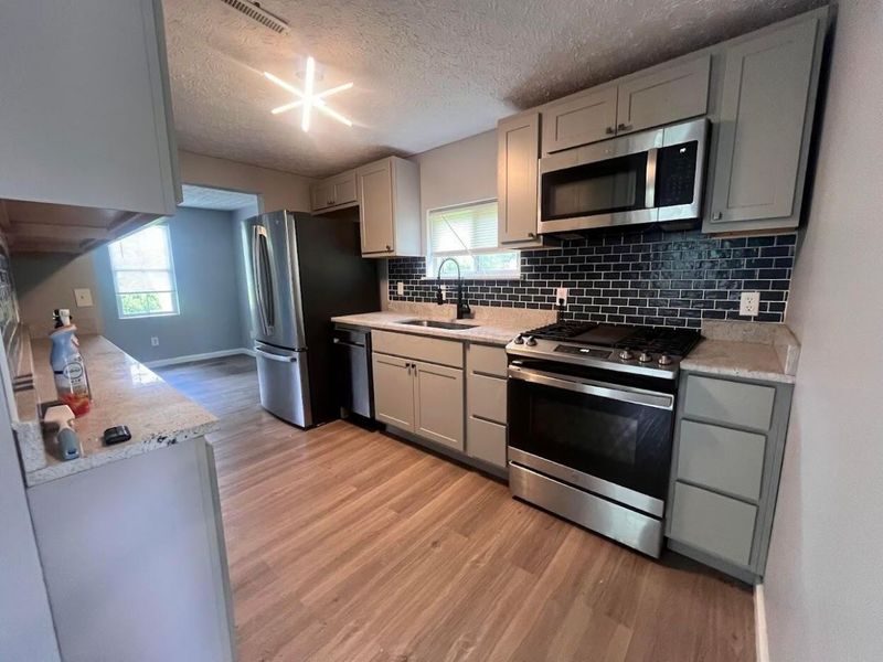 2880 Bulen Avenue, Columbus, OH 43207 Photo 7