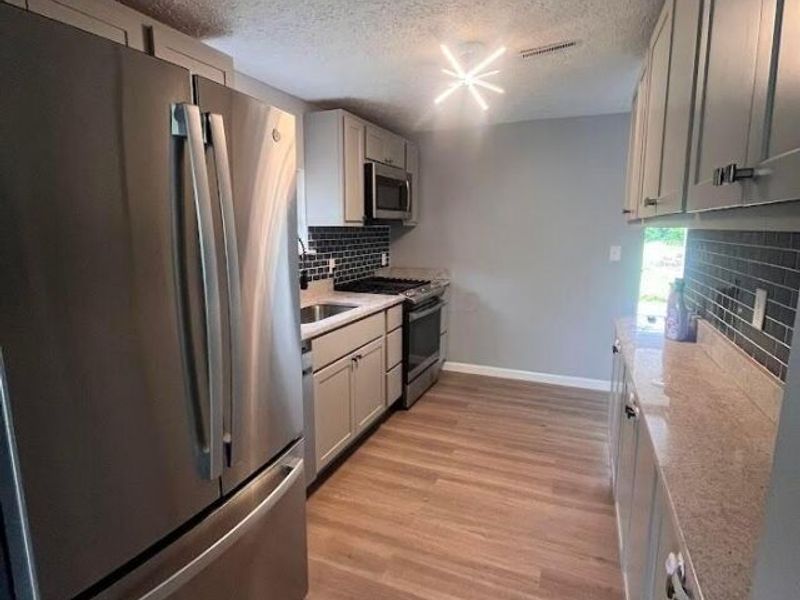 2880 Bulen Avenue, Columbus, OH 43207 Photo 9