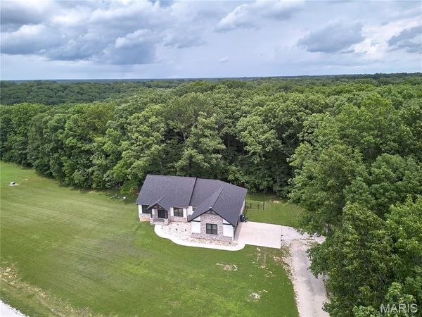 105 Merz Meadows Drive, Troy, MO 63379