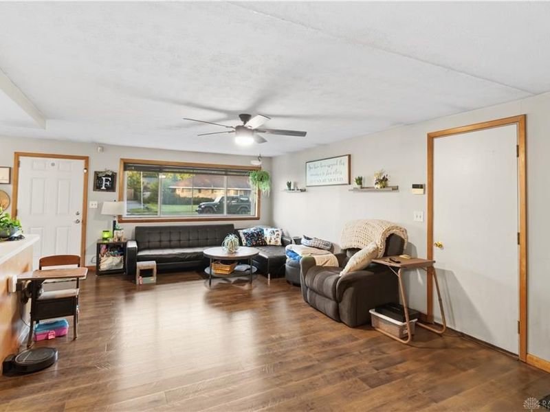 3795 Cordell Drive, Kettering, OH 45439 Photo 4