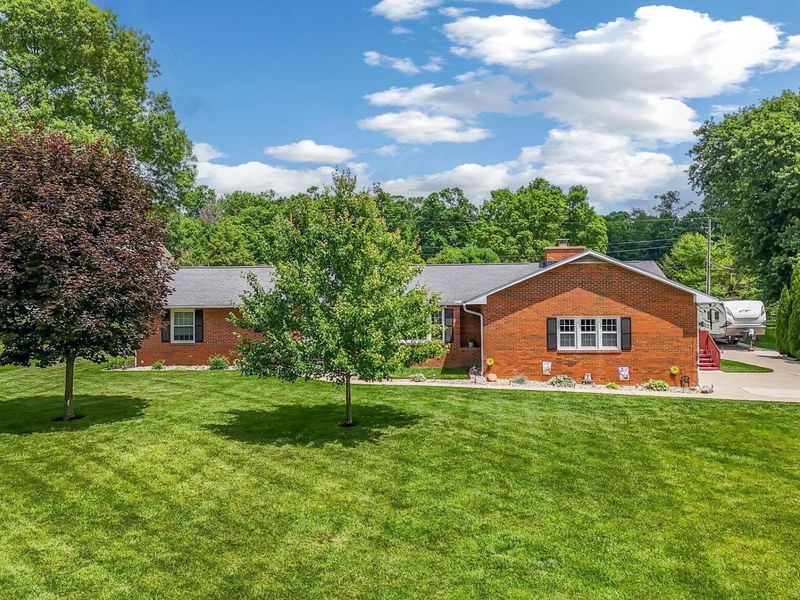 1030 Rhoda Lane NE, Lancaster, OH 43130 Photo 2