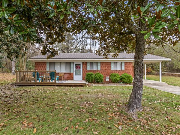 417 Linwood Dr., Amory, MS 38821