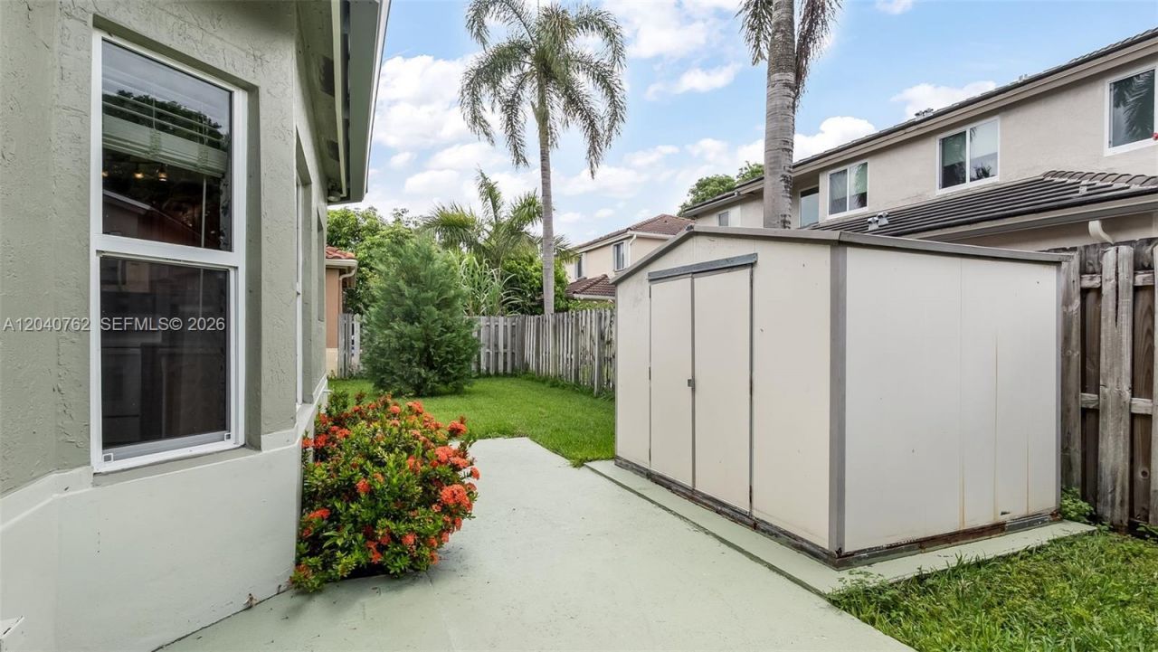 11295 Roundelay Rd , Cooper City, FL 33026 Photo